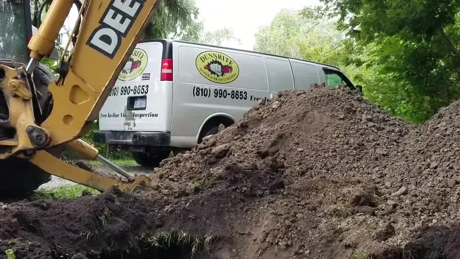 Dunnrite excavation equipment at a real sewer repair job